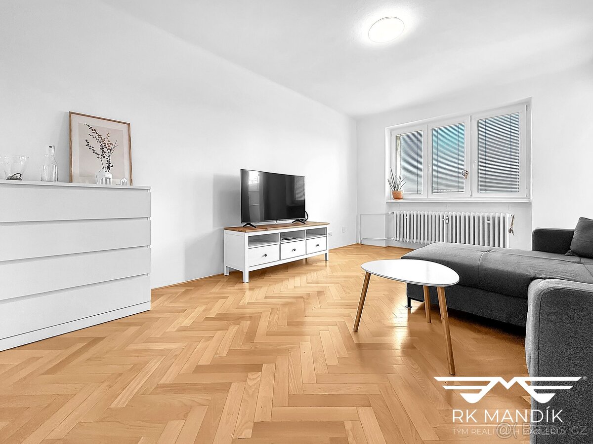 Pronájem byty 2+1, 50 m2 - Libčice nad Vltavou, ev.č. 662