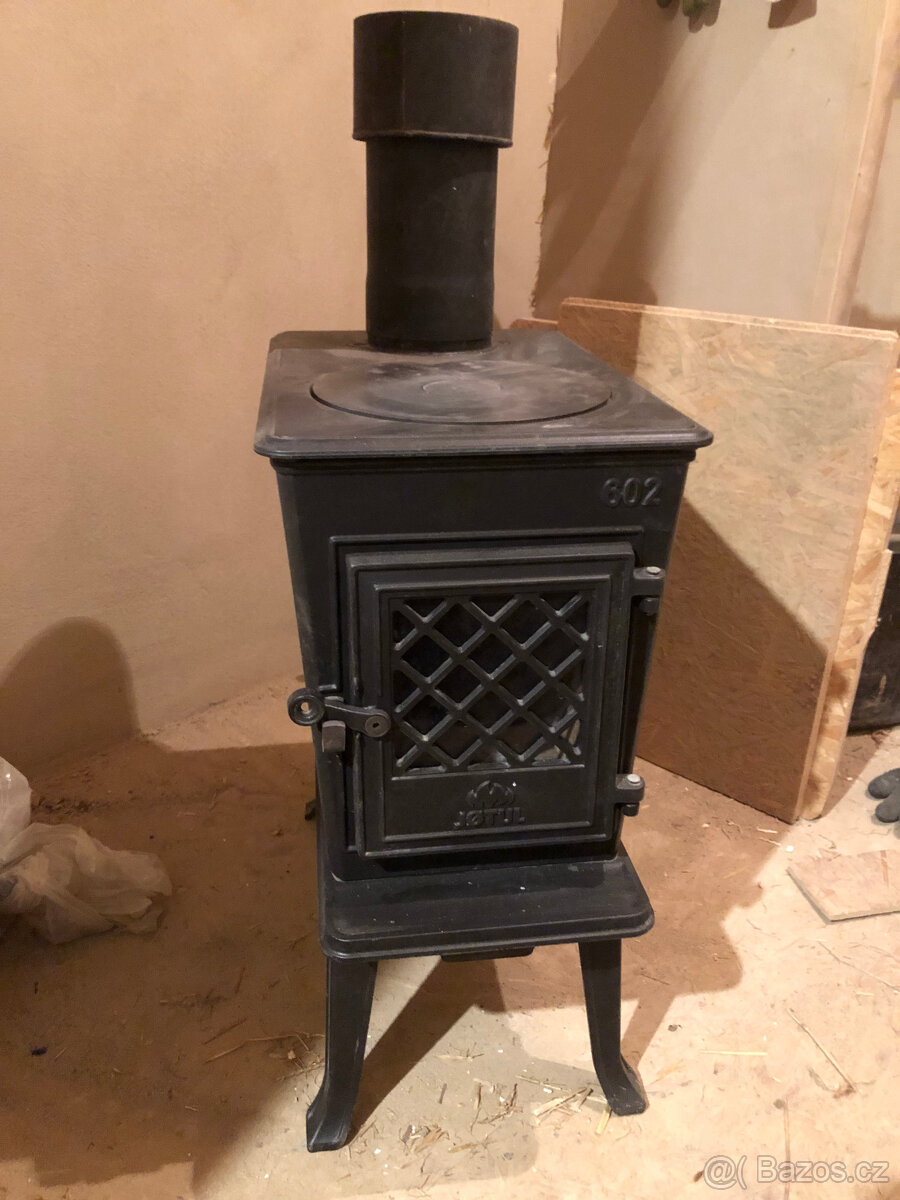 Kamna Jotul F 602 Eco i s ADAPTÉREM  kouřovodu 120/125