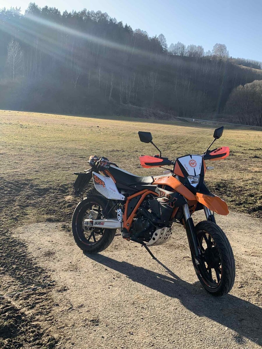 Yuki 125i SR
