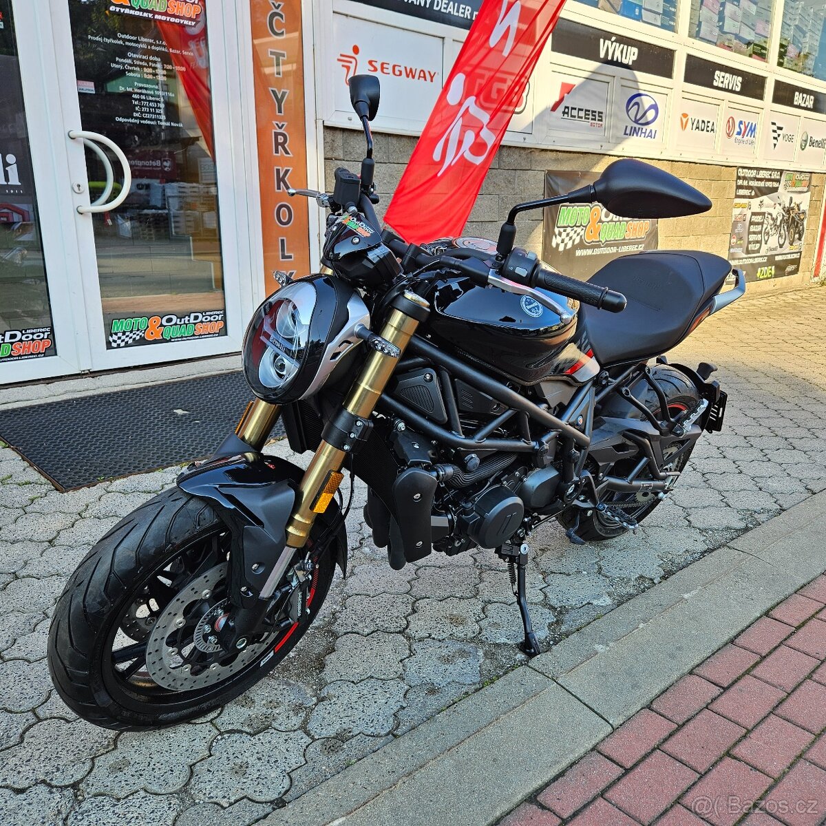 Benelli 752S ABS, ZÁRUKA 4 ROKY,AKCE POSLEDNÍ + HELMA ZDARMA