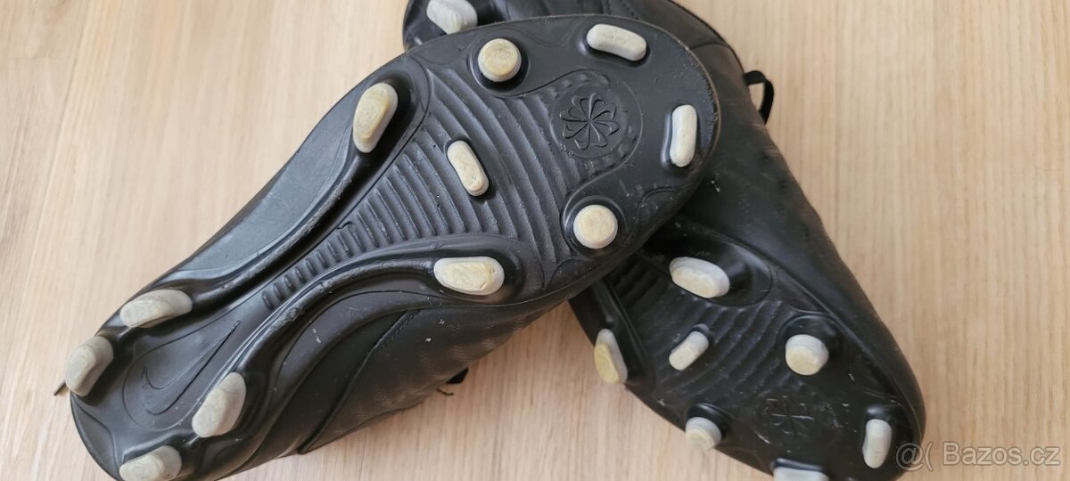 Dětské kopačky Nike vel. 36,5