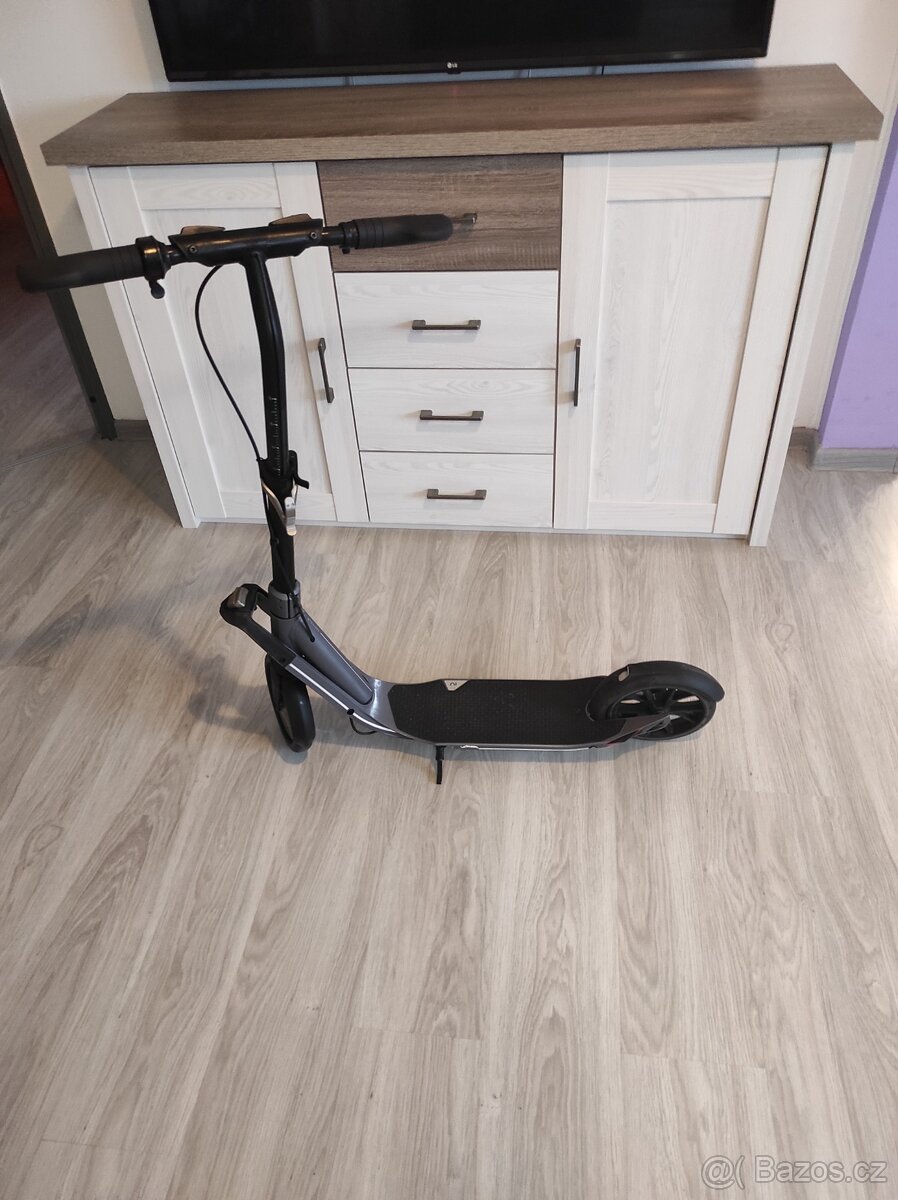 Skládací koloběžka C 900