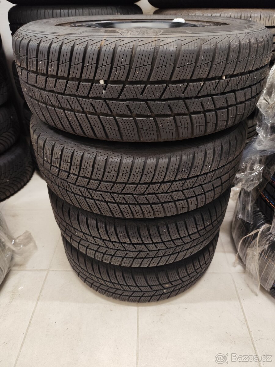 Zimní kompletní kola 185/60 R15 84T
Škoda fabia III, Rapid