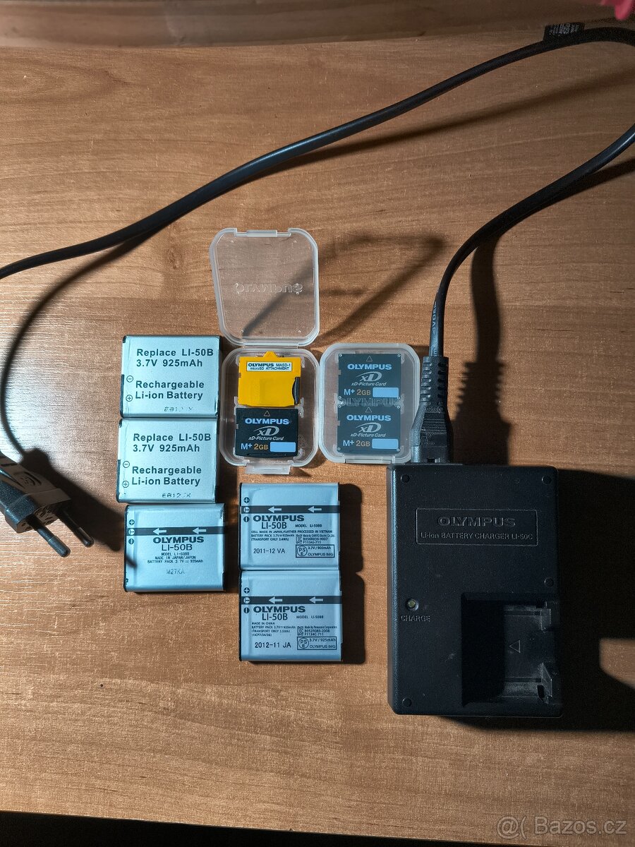 Baterie LI50B 5 ks s nabiječkou paměťové karty do Olympus