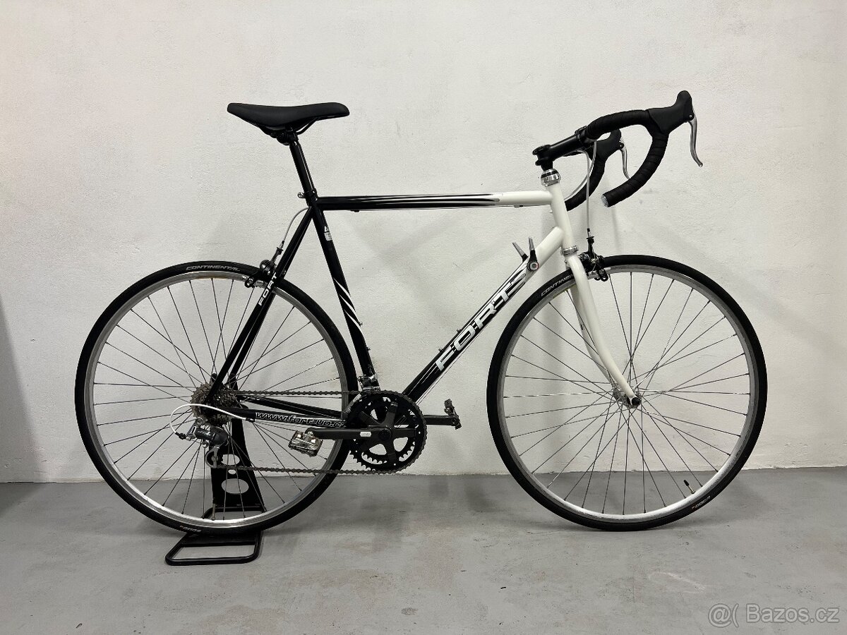 Silniční kolo Fort