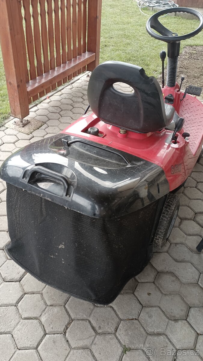 Prodám zahradní rider