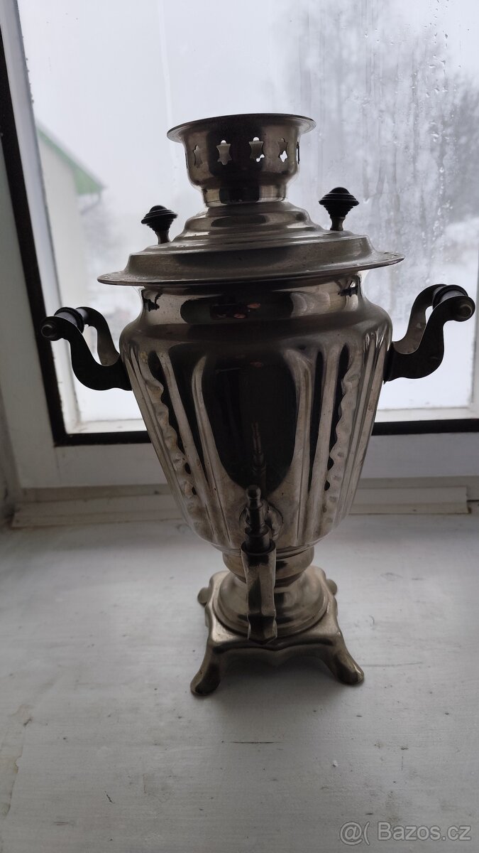 Retro elektrický samovar SSSR, rok 1984