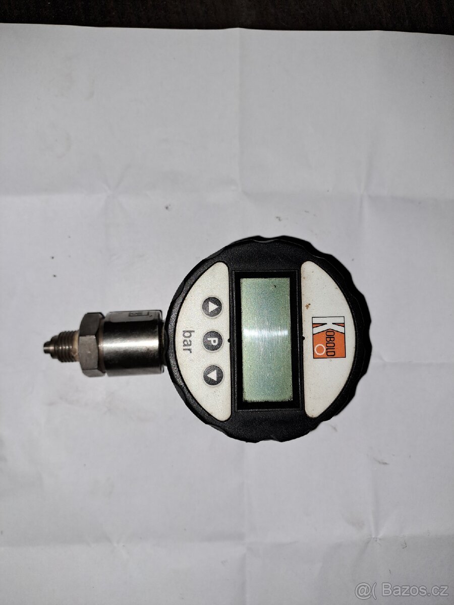 Laboratorní manometr