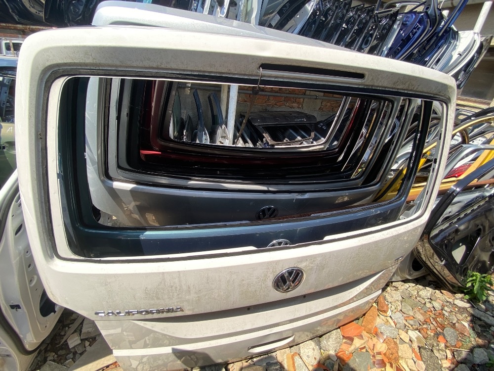 Kufrové dveře VW, Škoda