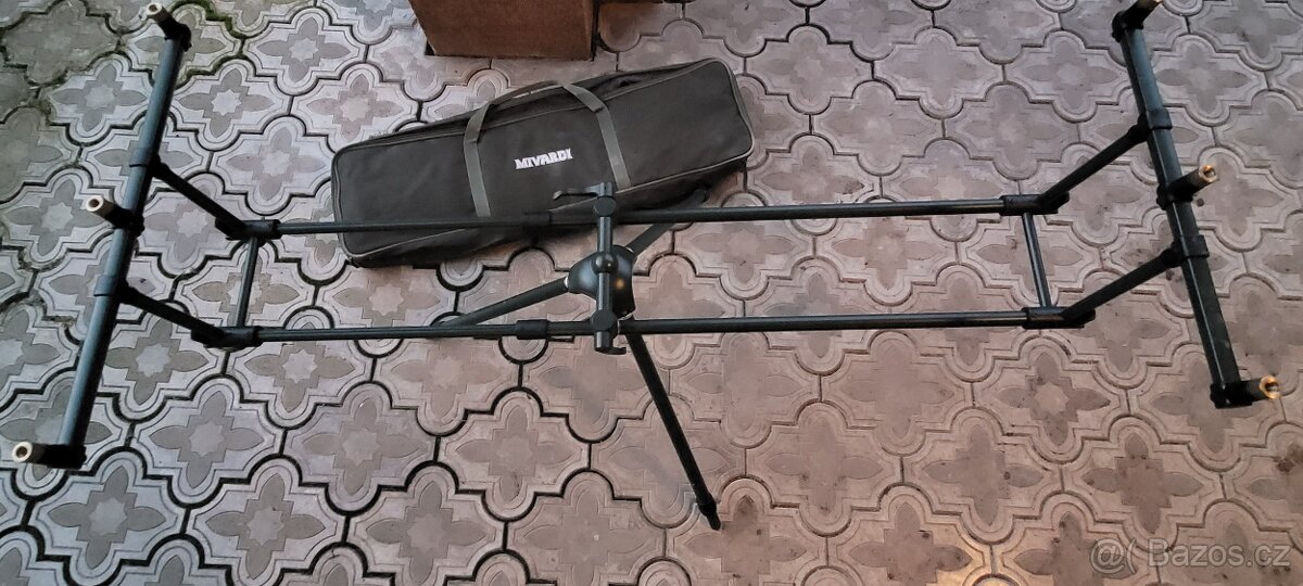 stojan na rybářské pruty