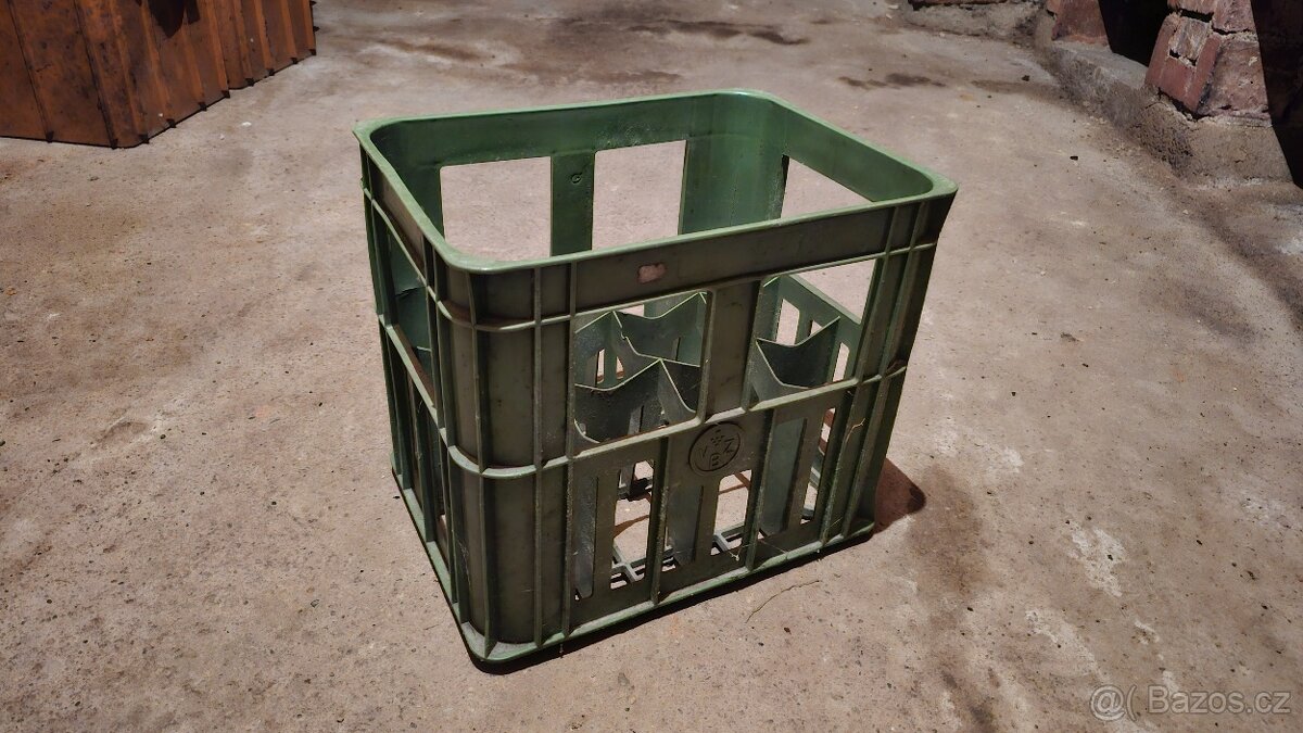 Prodám přepravky na vinné láhve