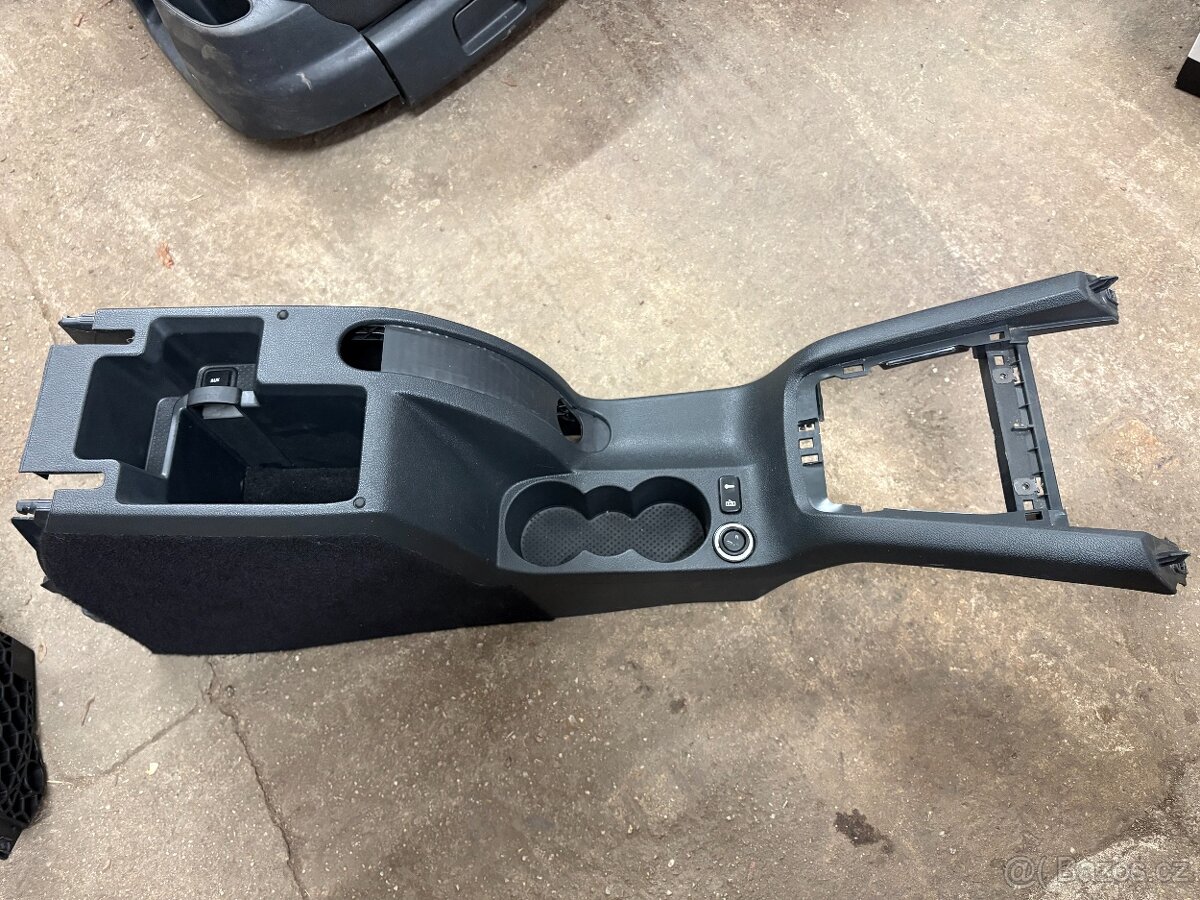 Středový panel Octavia 2