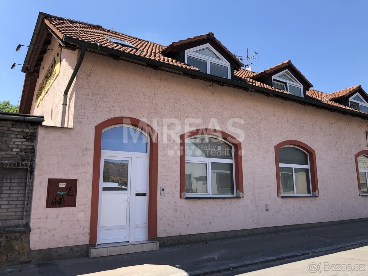 Nymburk, pronájem bytu 2+kk 34 m2, okr. Nymburk