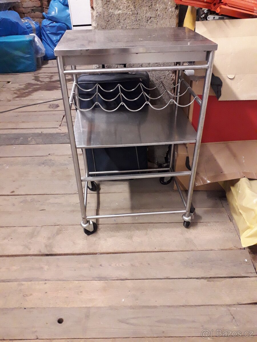 Prodám nerezový stůl