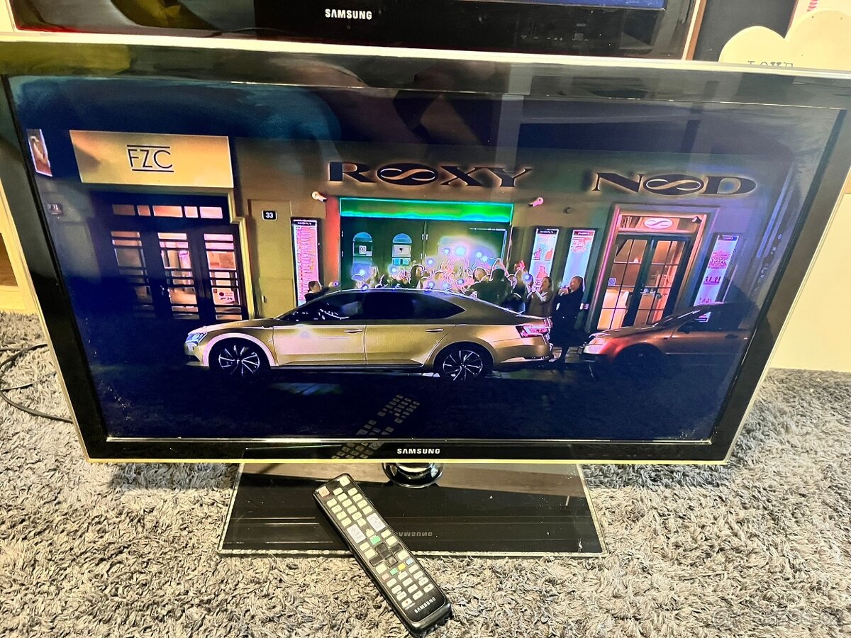 LED TV Samsung 82cm