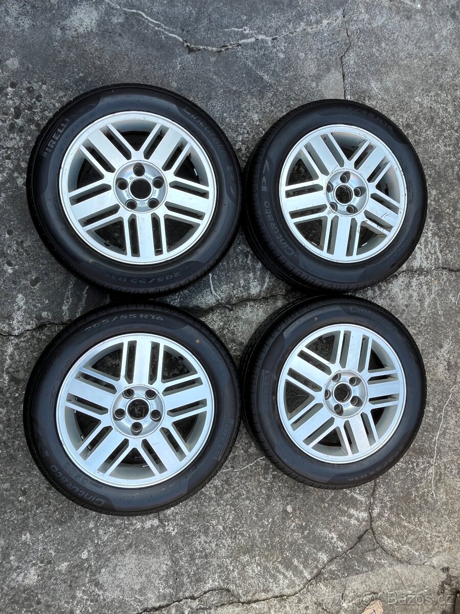 Disky Ford Focus+letní pneu Pirelli P7 Cinturato 205/55 R16