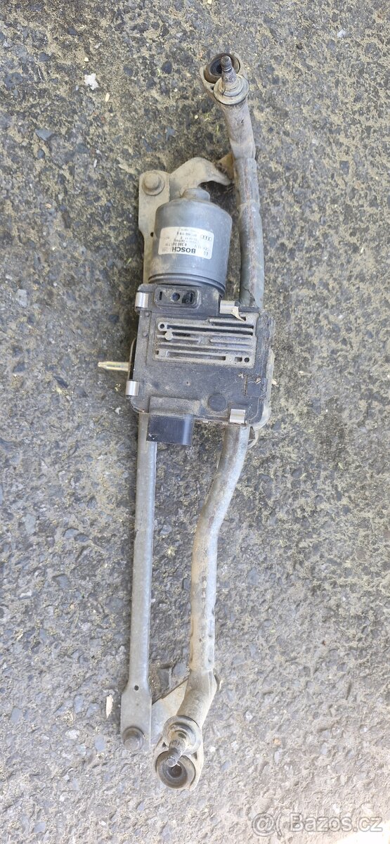 Motorek steracu audi A3 8p moturek