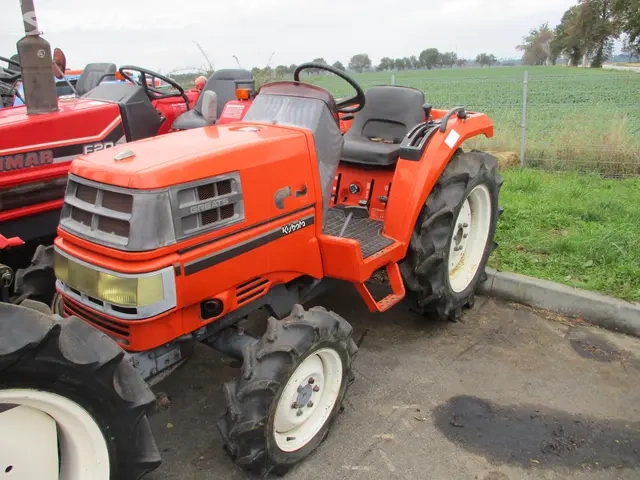 Malotraktor Kubota GT-5 parádní stav