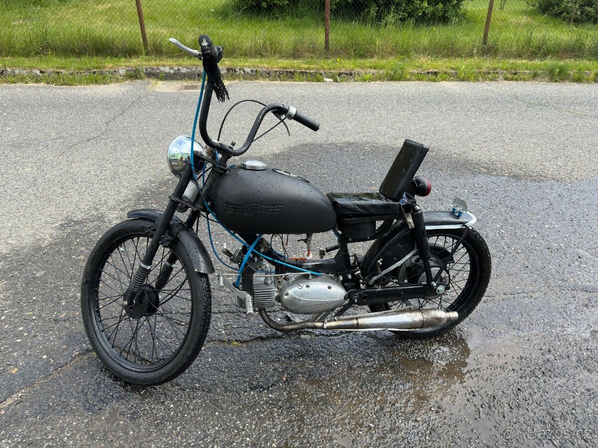 Jawa 21 pionýr