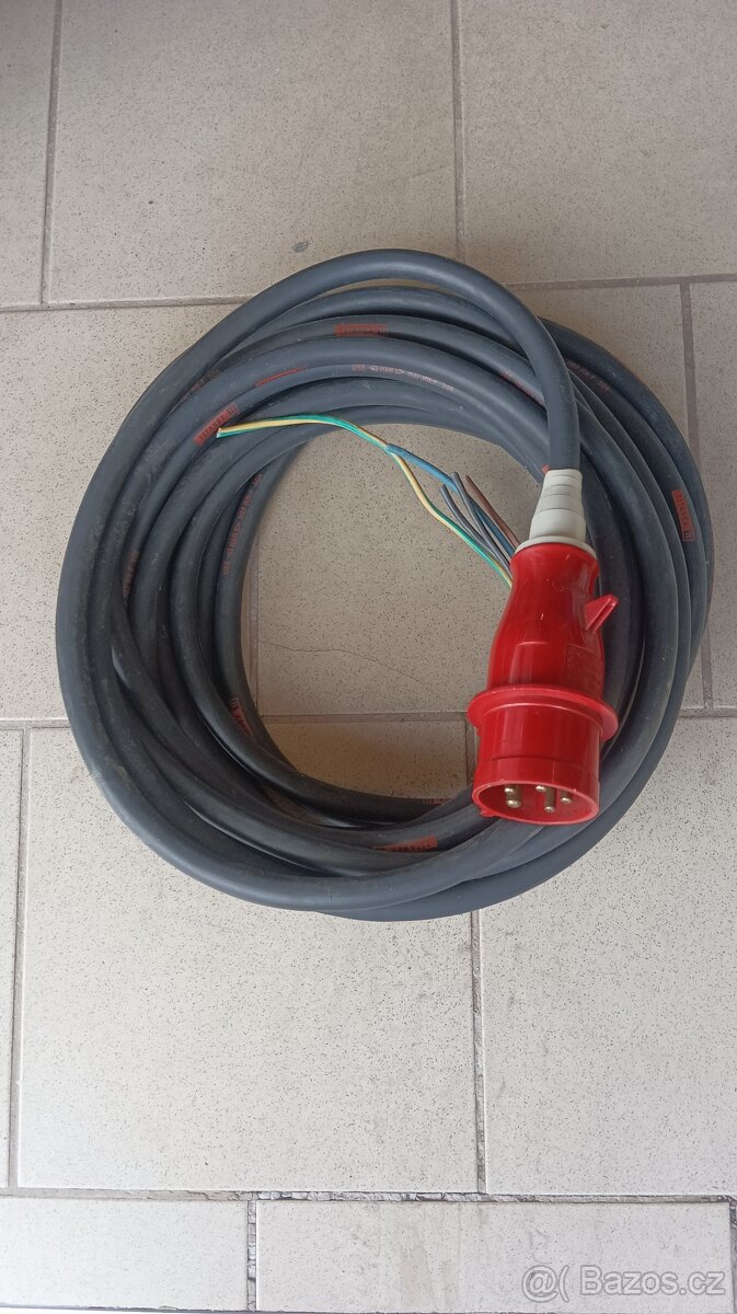 Připojovací gumový kabel 5G6