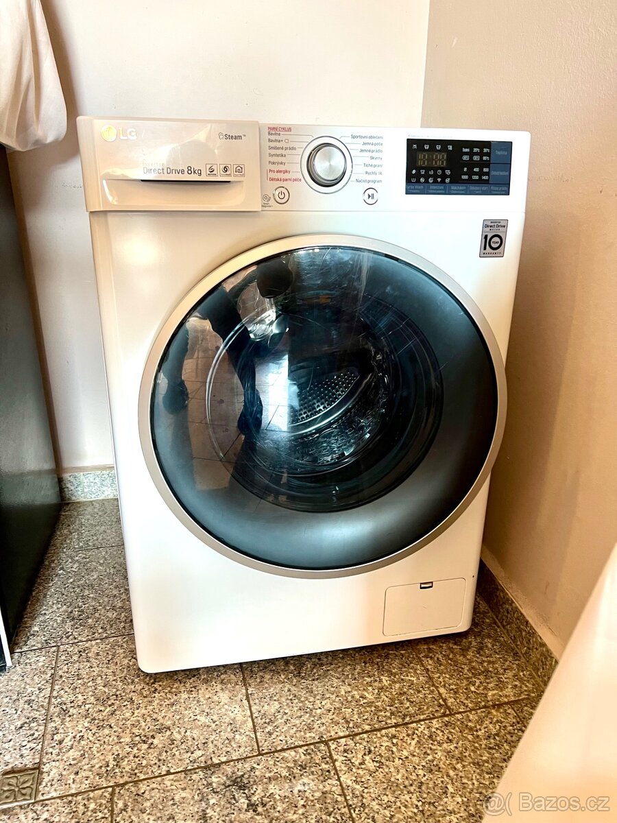 Pračka parní LG 8 kg A+++