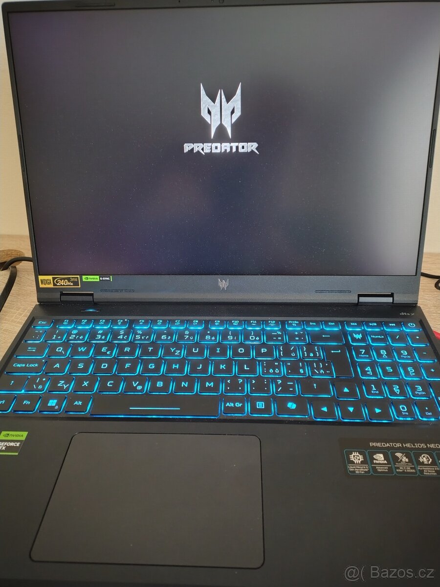 Acer predátor nebo 16