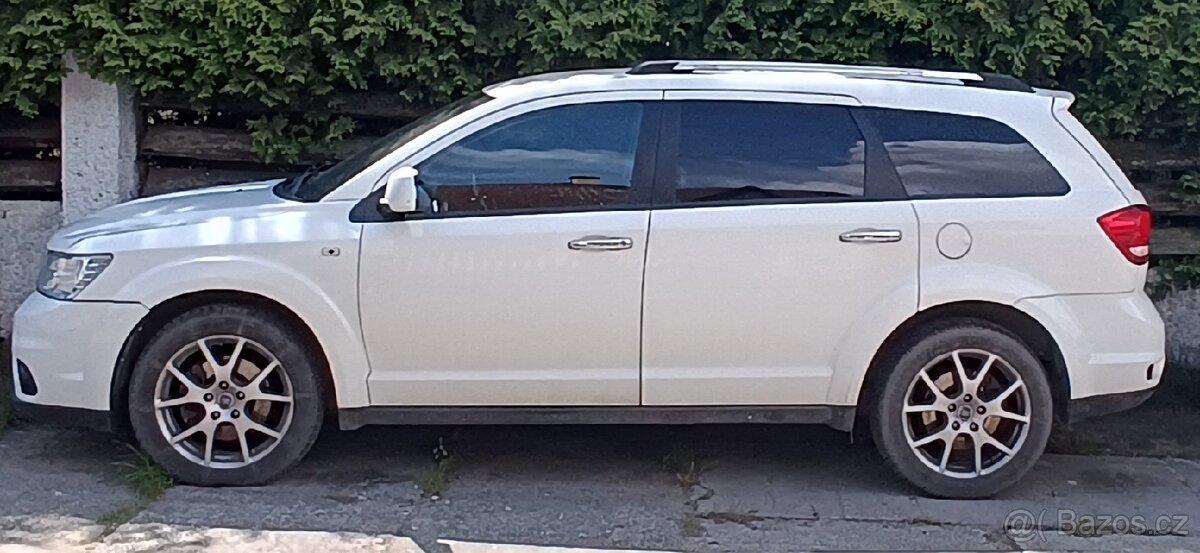 Fiat freemont na díly nefunkční převodovka