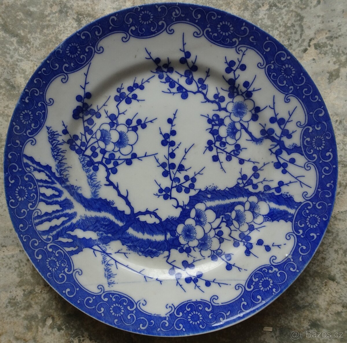 PORCELÁNOVÝ TALÍŘ
