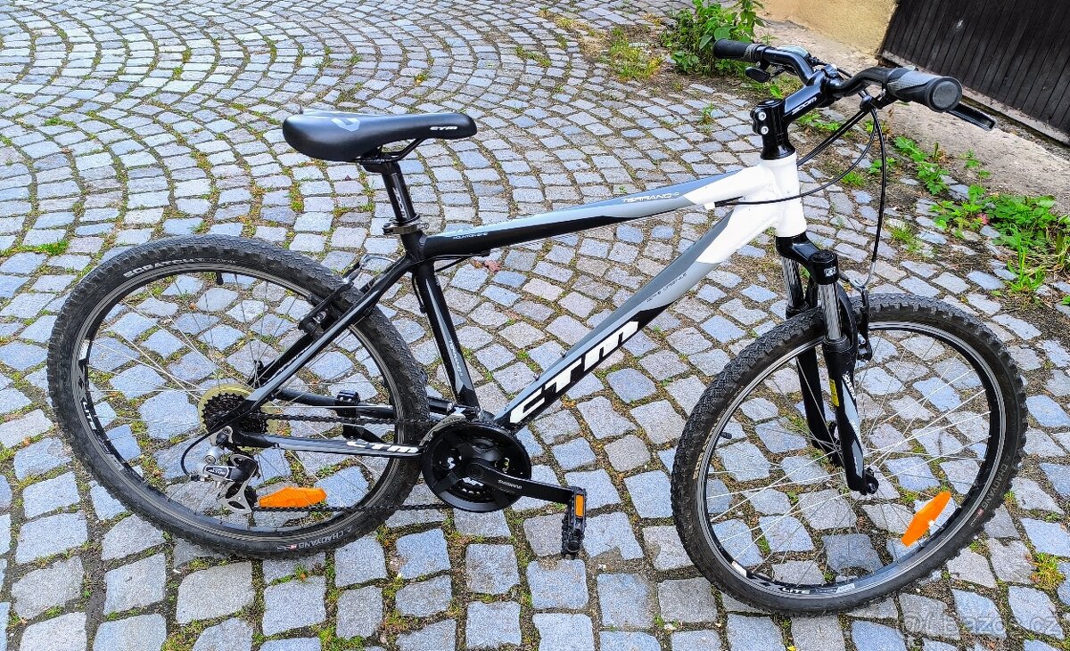 Kolo pro juniora nebo menší postavu, kola vel. 26"