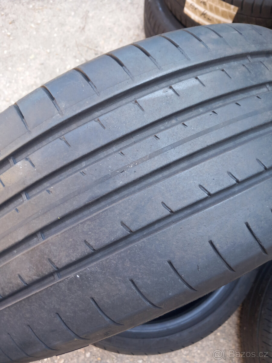 245/35 A 275/30R20 SADA LETNÍCH PNEU RUNFLAT GOODYEAR