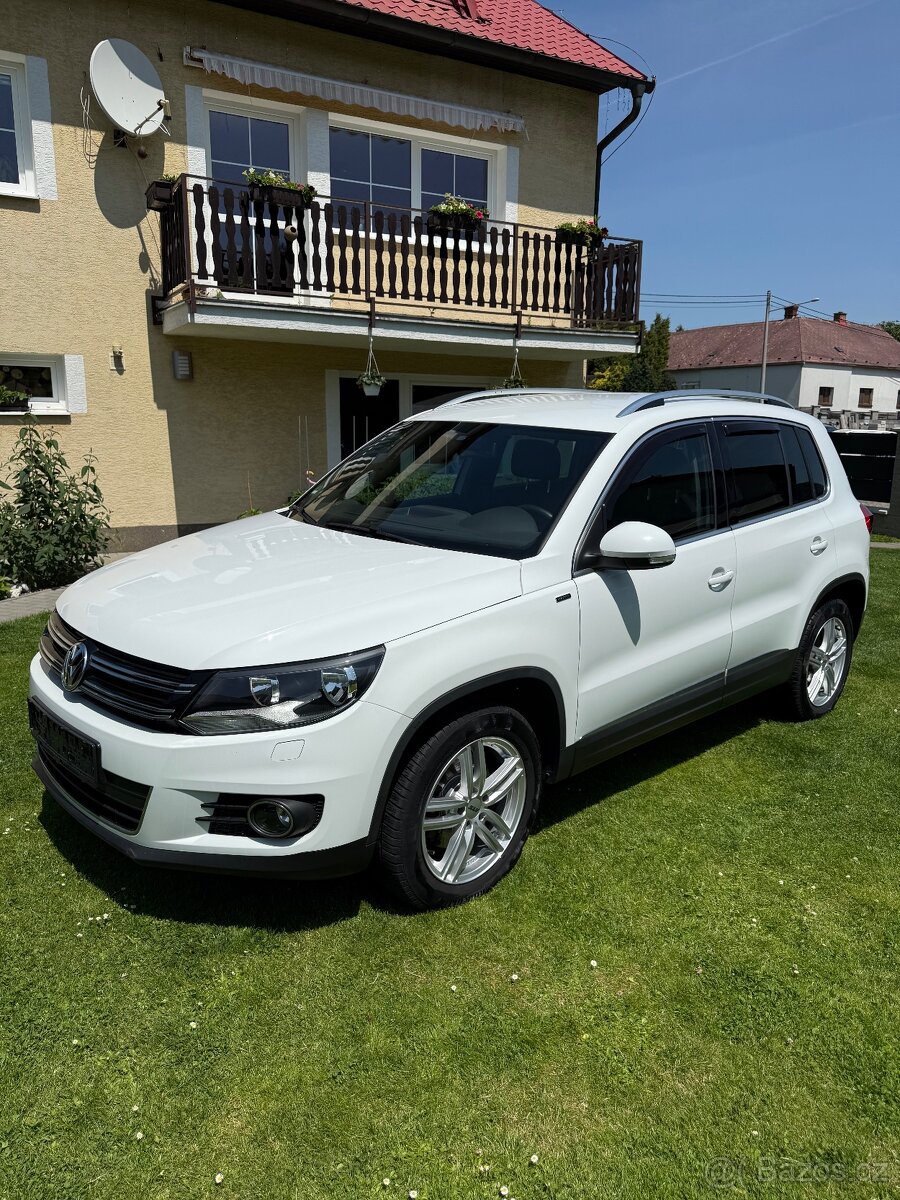 VW TIGUAN 2.0TDI 103kw LOUNGE KAMERA 2015 4x4 DSG