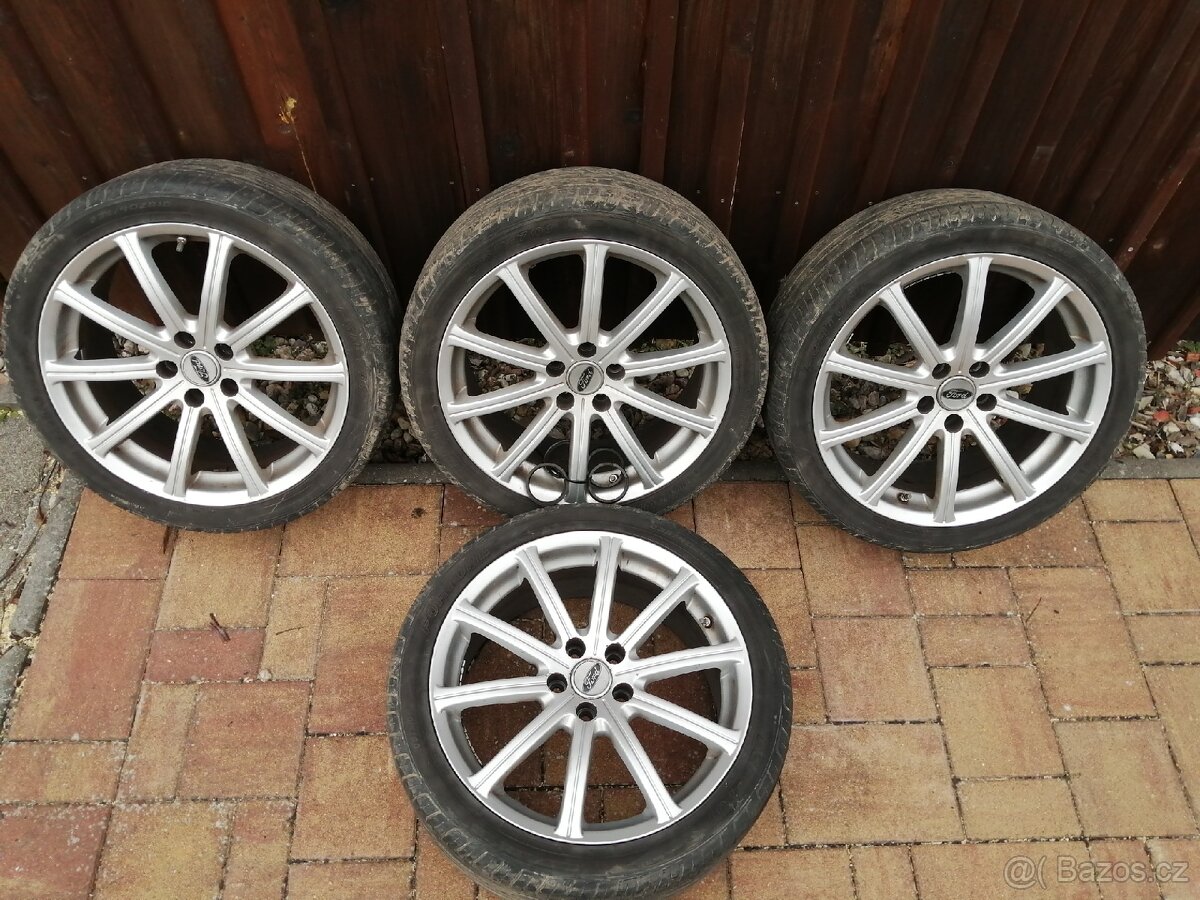 Pneu 235/40R18 AL 8x18 5x108