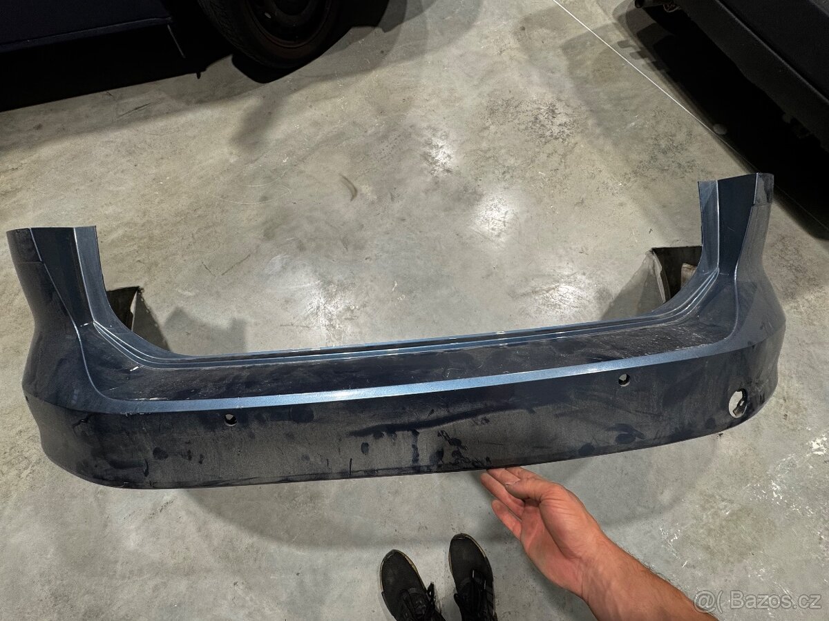 ZADNÍ NÁRAZNÍK VW PASSAT B8