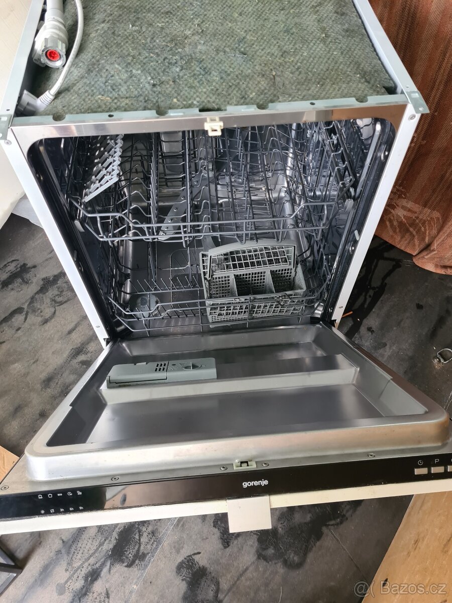 Gorenje myčka 60cm.