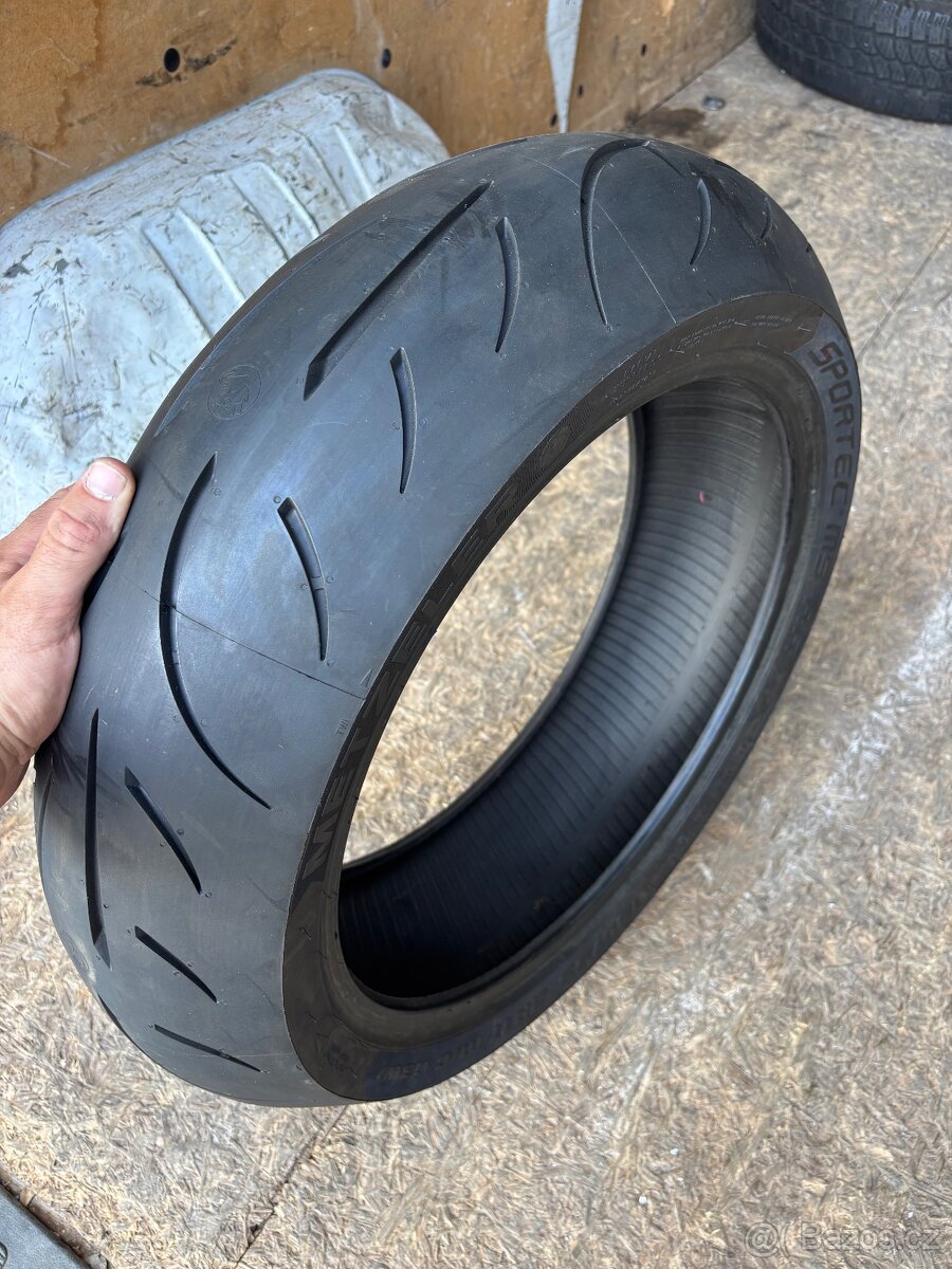 Metzeler Sportec M9 RR