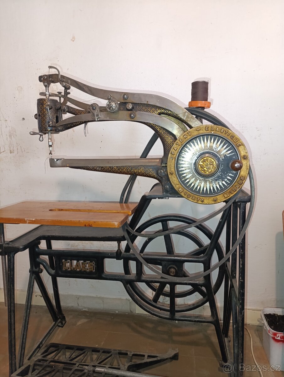 Historický Šicí Stroj