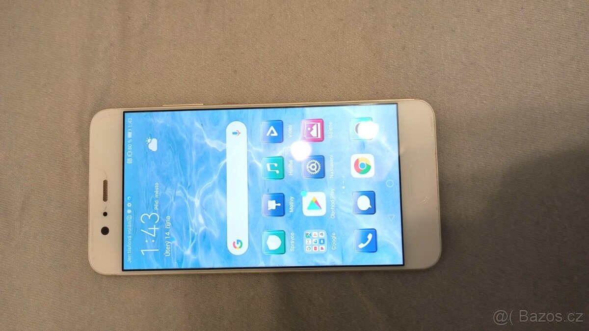 Mobilní telefon Huawei P10
