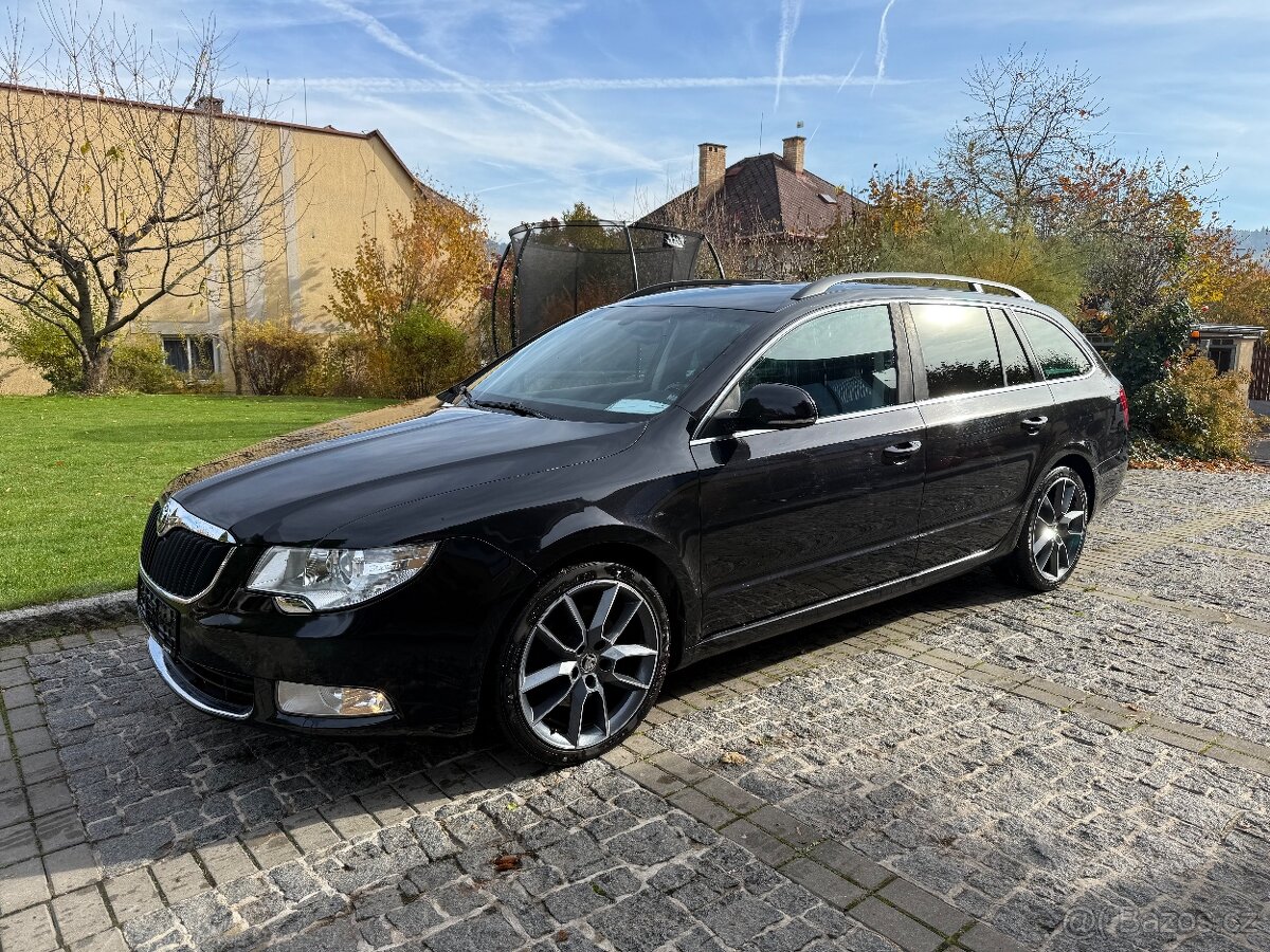 ŠKODA SUPERB KOMBI 2013 2.0TDI 103KW DSG AMBIETEN PLUS