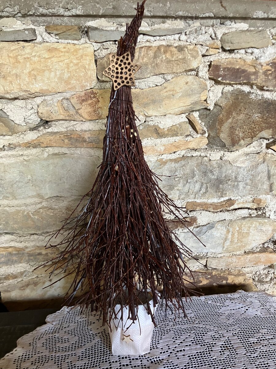 PŘÍRODNÍ VÁNOČNÍ STROMEK