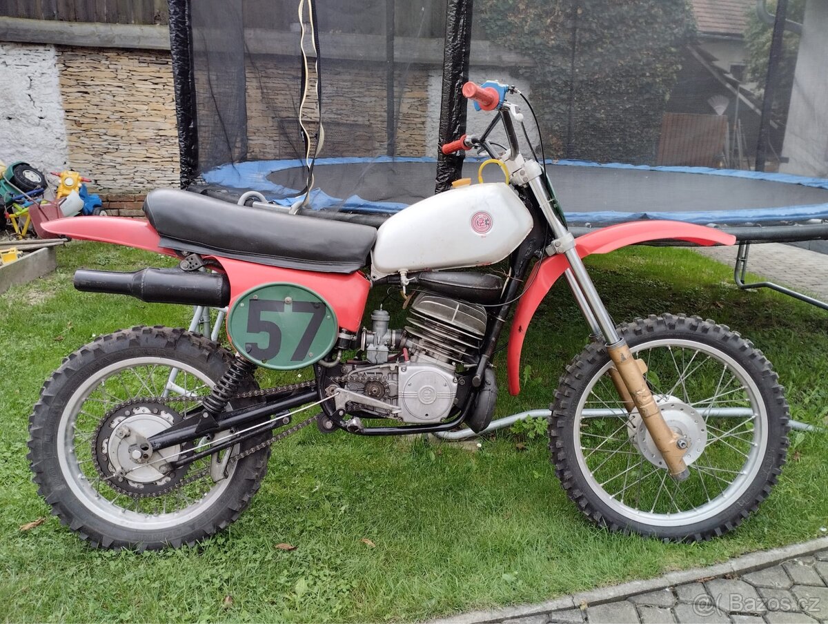 ČZ 380 motokros