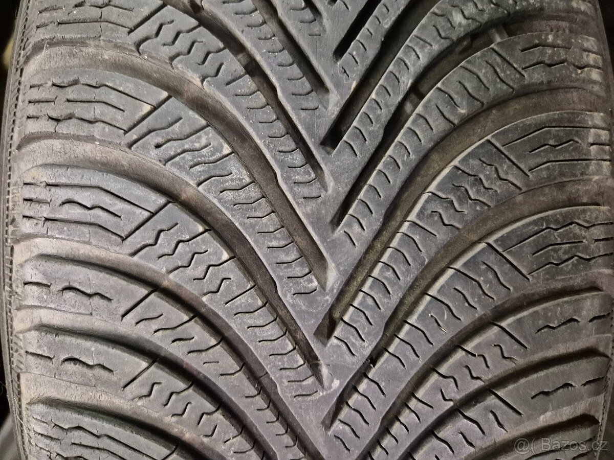 215/60 R16 MICHELIN (5mm) č.16013/g