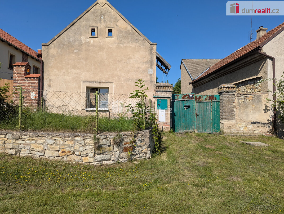 Prodej pozemku 684 m2