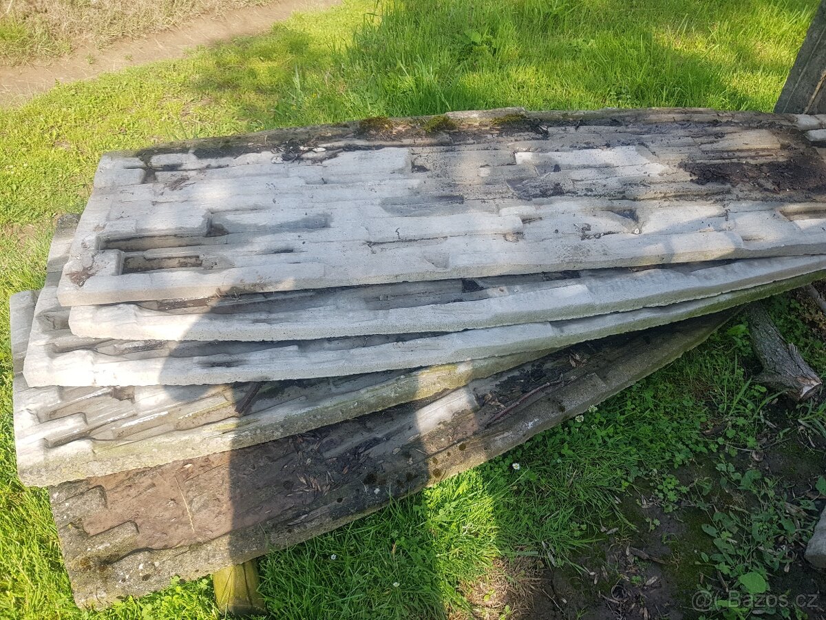 Betonový plot