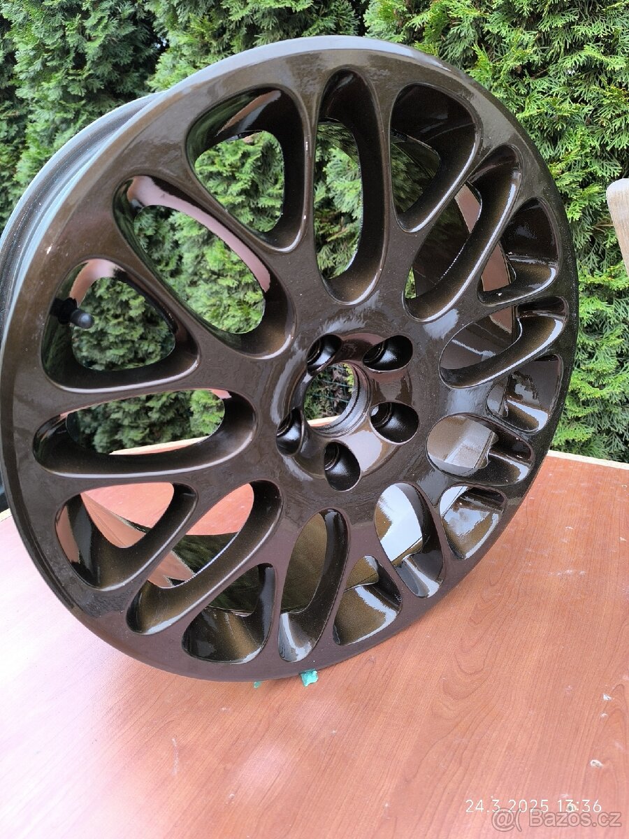 Prodám sadu kol originál Volvo Capella R18