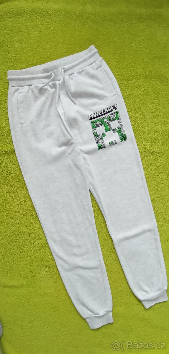 Tepláky Minecraft, vel. 164, zn. Primark