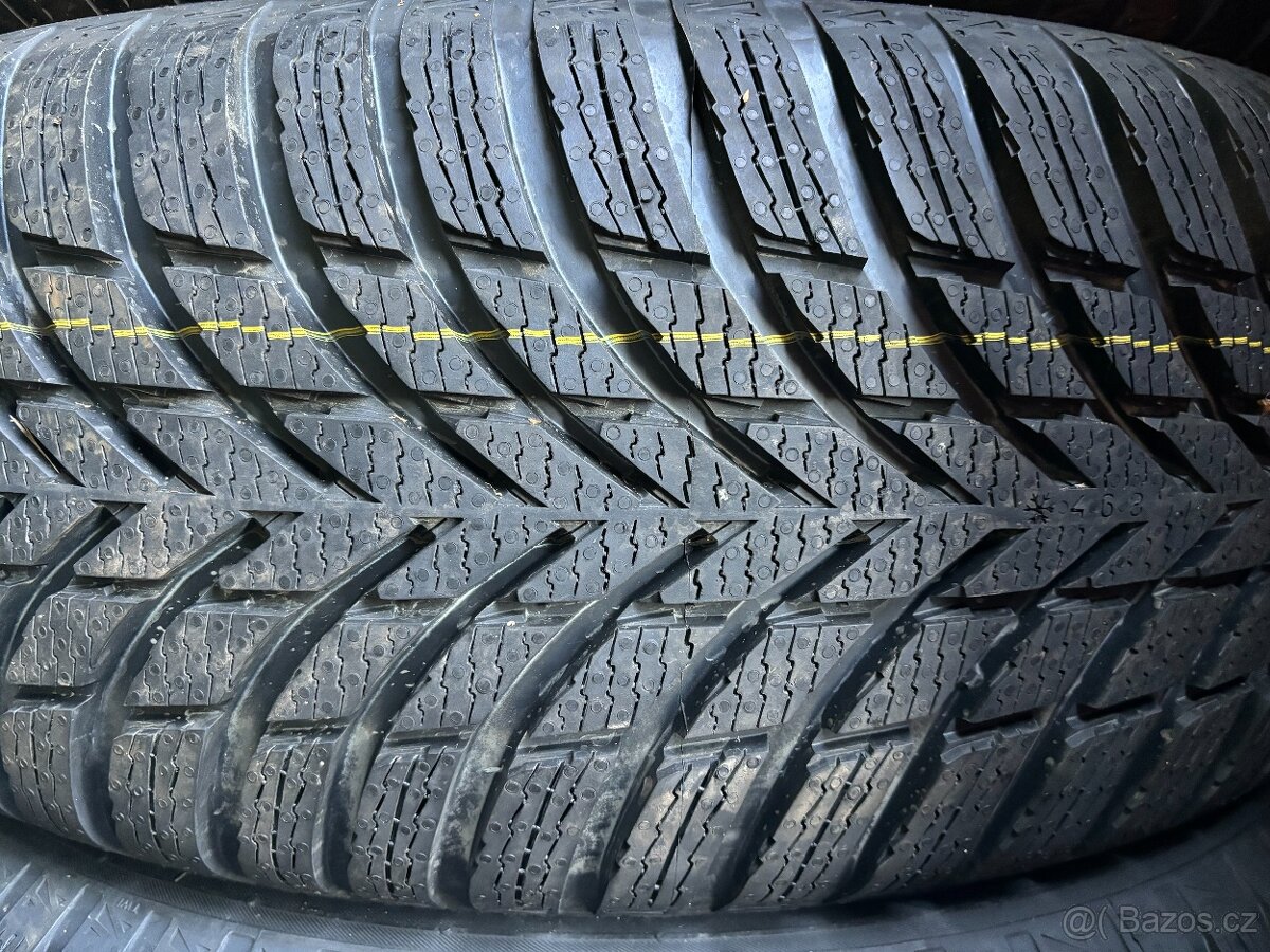 235/55 R19