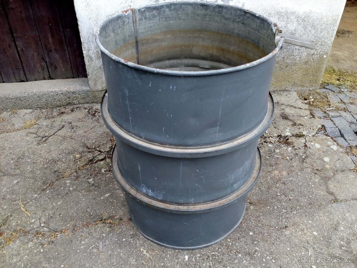 plechový pozinkový sud na vodu 200L