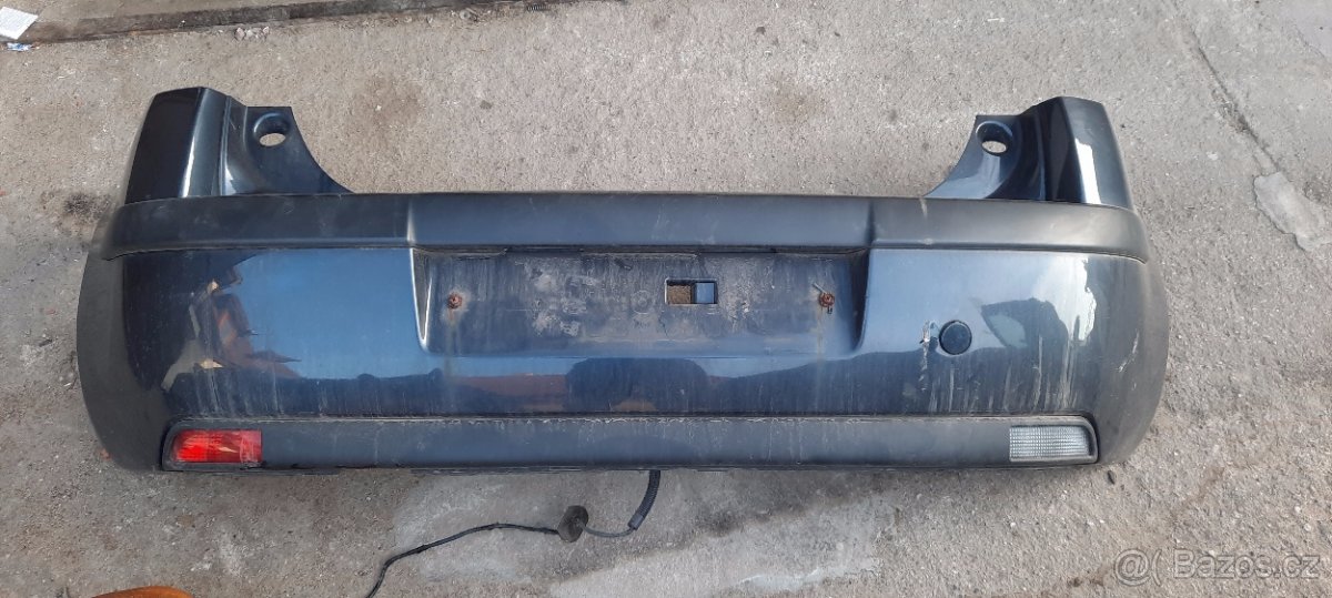 zadní nárazník citroen C4 hatch back 2009