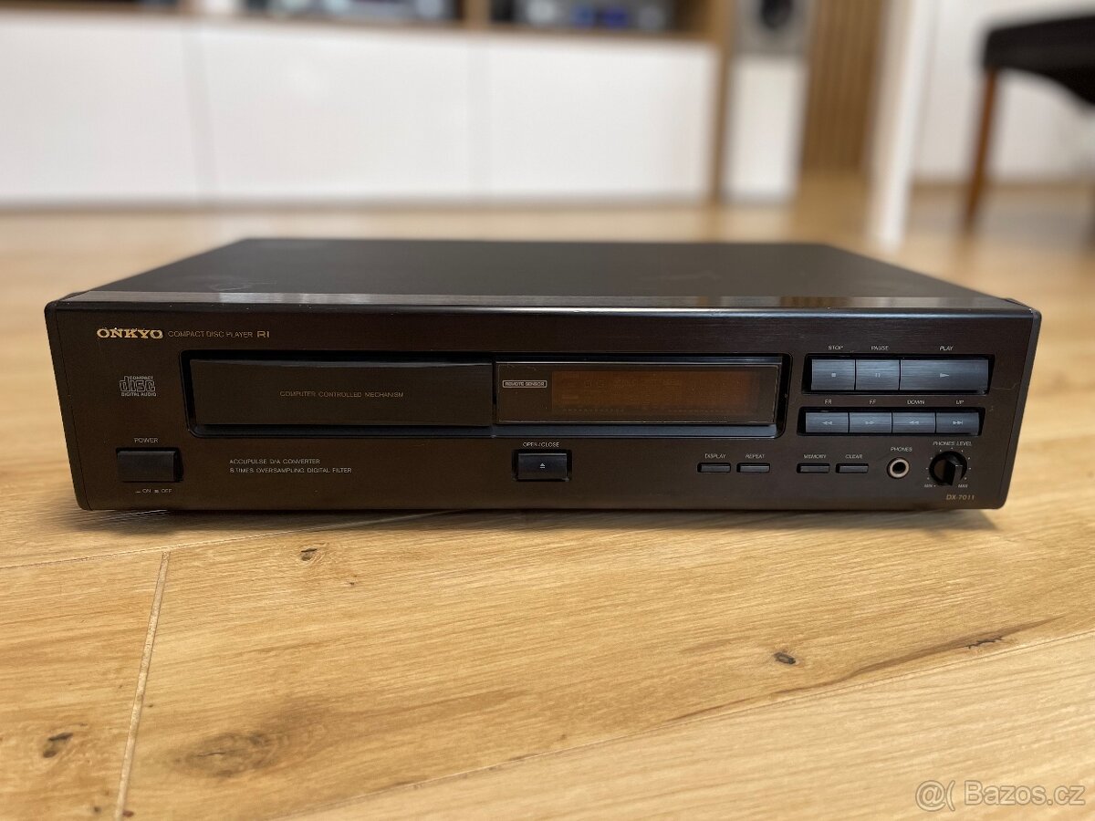 Onkyo DX-7011