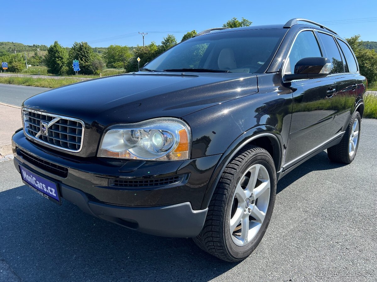 Volvo XC90, 2.4 D5 136kW 4X4, 7 MÍST